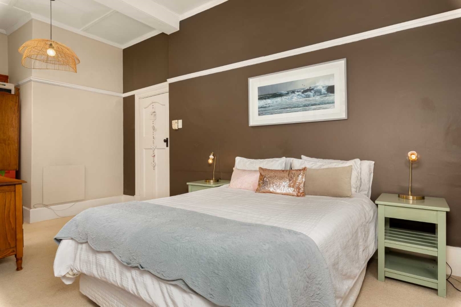To Let 4 Bedroom Property for Rent in Gardens Western Cape